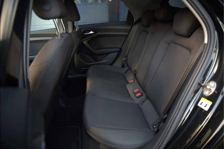 Audi A1 Sportback 25 TFSI epic | Navigatie | Cruise Control | Apple Carplay | LED | Digitaal Dash | Lichtmetalen Velgen | Bluetooth | Airco | Centrale Deurvergrendeling | Elektrische Ramen | BTW