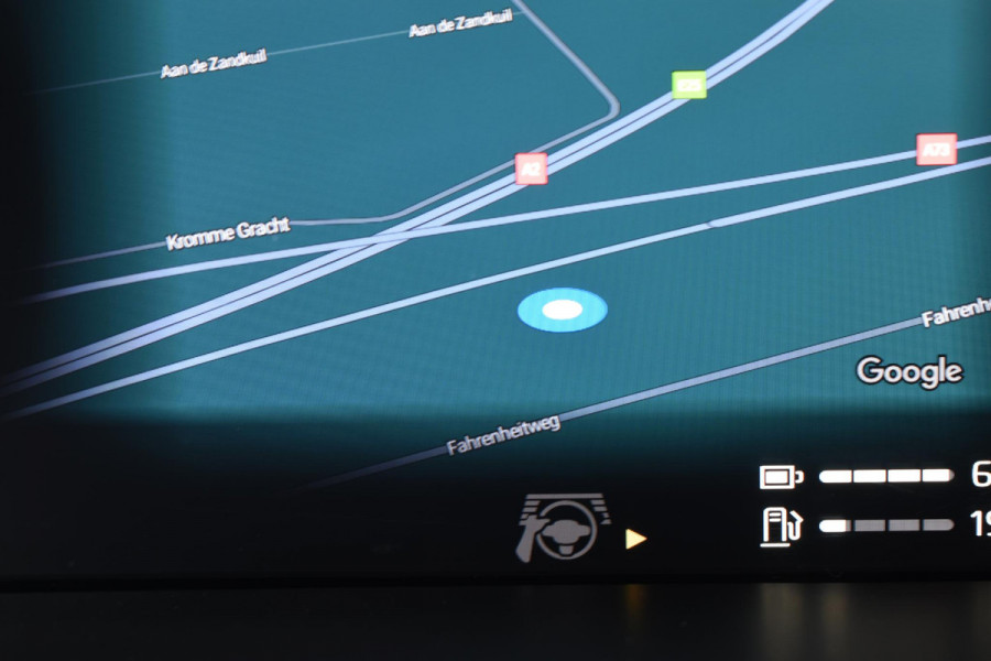 Volvo XC60 T6 350PK Automaat AWD Plus Black Edition / Navigatie / 360 Camera / Head-up Display / Panoramadak / Bowers & Wilkins / Stoelverwarming v+a / Stuurverwarming / 21'' Velgen