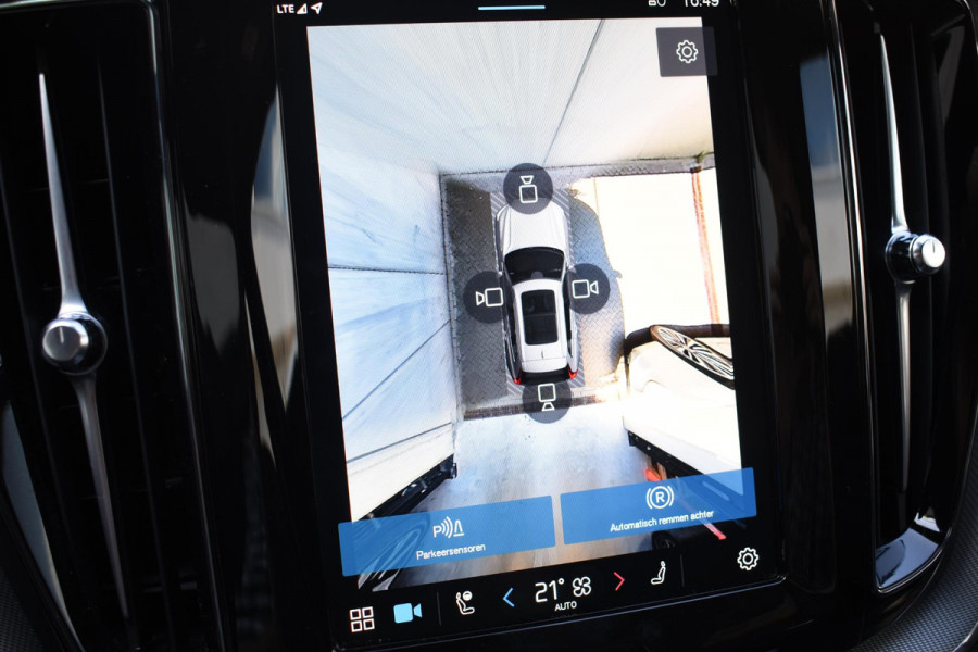 Volvo XC60 T6 350PK Automaat AWD Plus Black Edition / Navigatie / 360 Camera / Head-up Display / Panoramadak / Bowers & Wilkins / Stoelverwarming v+a / Stuurverwarming / 21'' Velgen