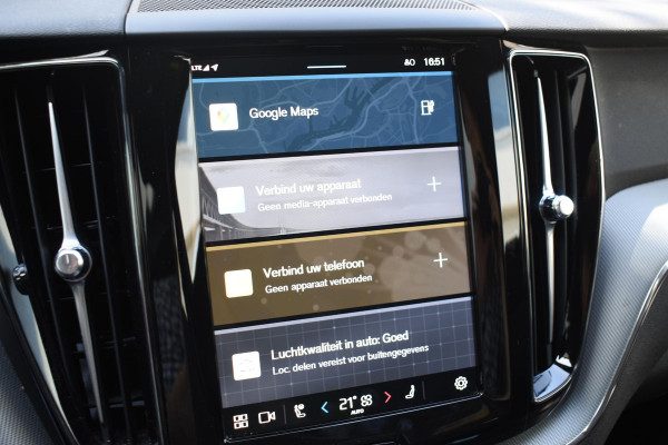 Volvo XC60 T6 350PK Automaat AWD Plus Black Edition / Navigatie / 360 Camera / Head-up Display / Panoramadak / Bowers & Wilkins / Stoelverwarming v+a / Stuurverwarming / 21'' Velgen