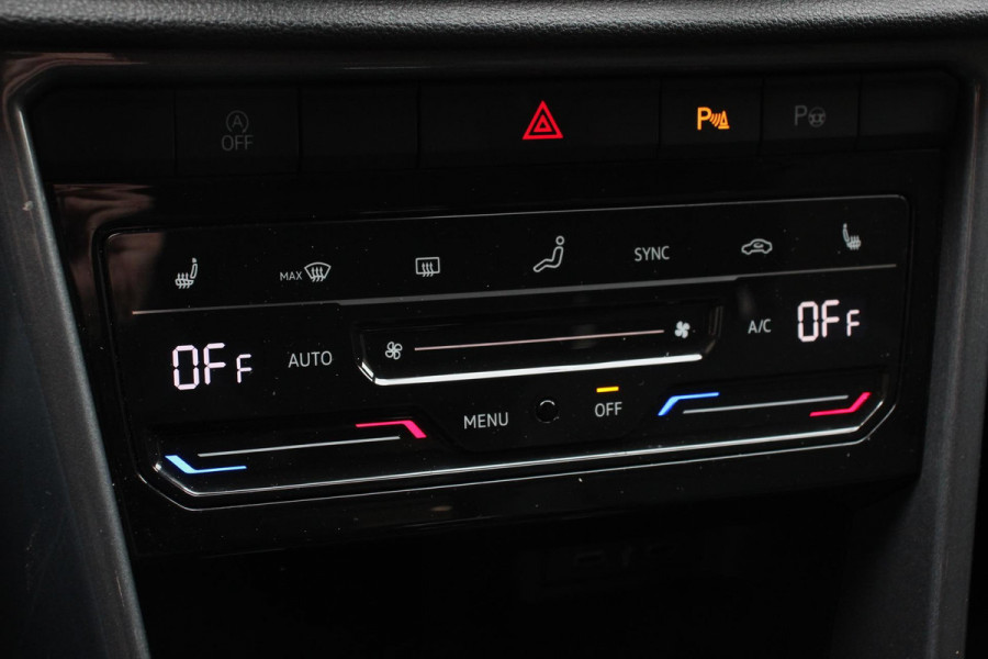 Volkswagen T-Roc 1.5 TSI 150pk DSG Style Volkswagen T-Roc 1.5 TSI Style | Navigatie | Apple Carplay/Android Auto | Parkeersensoren | Camera | Adaptive Cruise Control | Park Assist | Stoel- en stuurverwarming | Elektrische achterklep | LED-koplampen | Getinte ramen