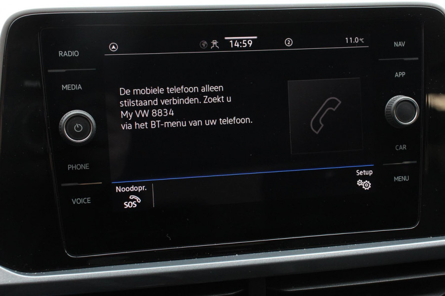 Volkswagen T-Roc 1.5 TSI 150pk DSG Style Volkswagen T-Roc 1.5 TSI Style | Navigatie | Apple Carplay/Android Auto | Parkeersensoren | Camera | Adaptive Cruise Control | Park Assist | Stoel- en stuurverwarming | Elektrische achterklep | LED-koplampen | Getinte ramen