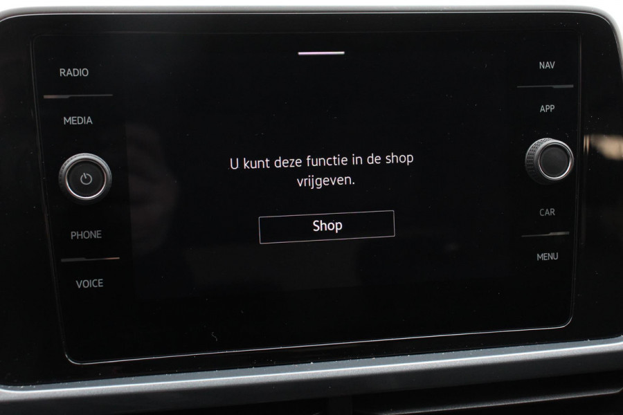 Volkswagen T-Roc 1.5 TSI 150pk DSG Style Volkswagen T-Roc 1.5 TSI Style | Navigatie | Apple Carplay/Android Auto | Parkeersensoren | Camera | Adaptive Cruise Control | Park Assist | Stoel- en stuurverwarming | Elektrische achterklep | LED-koplampen | Getinte ramen