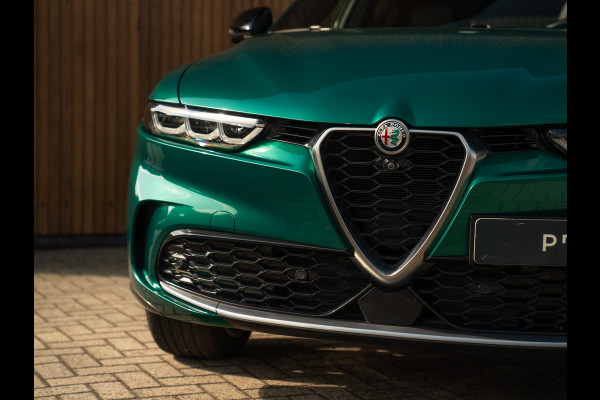 Alfa Romeo Tonale 1.3T PHEV Ti 280pk | Pano-dak | Harman/Kardon | LED-Matrix | 19 inch | Winterpack | Verde Montreal