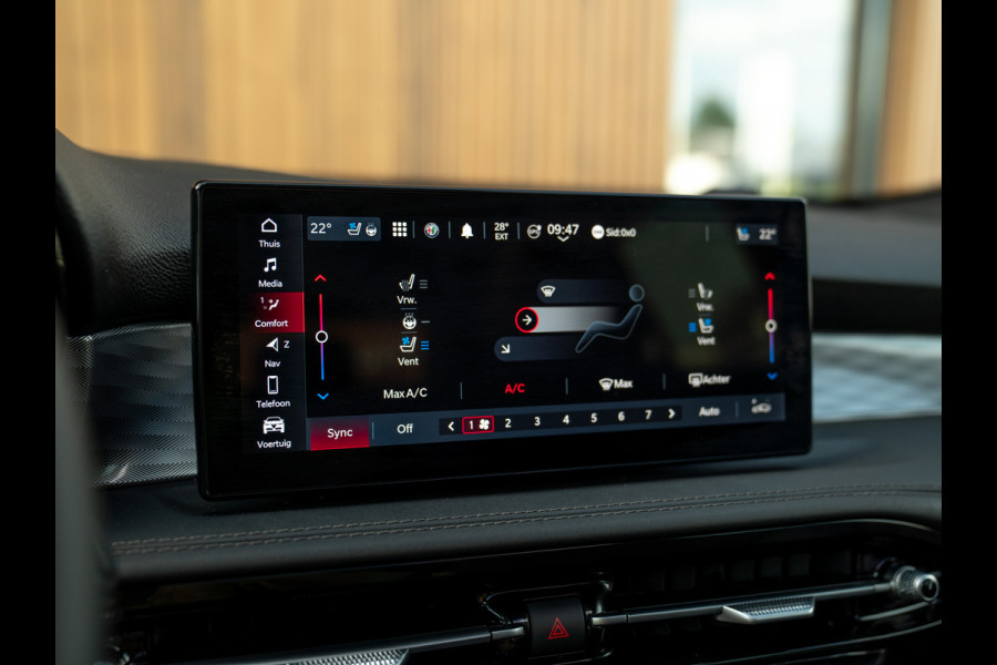 Alfa Romeo Tonale 1.3T PHEV Ti 280pk | Pano-dak | Harman/Kardon | LED-Matrix | 19 inch | Winterpack | Verde Montreal