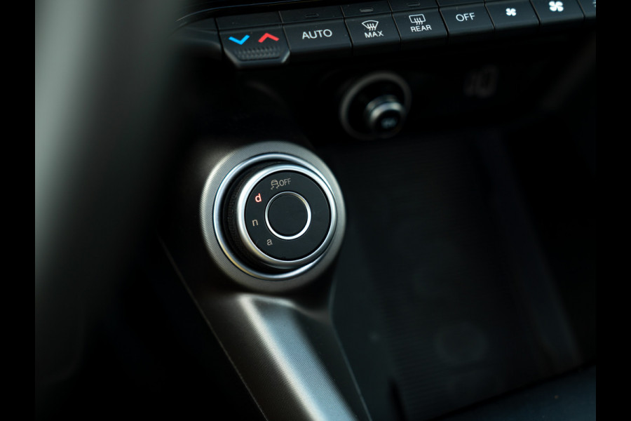 Alfa Romeo Tonale 1.3T PHEV Ti 280pk | Pano-dak | Harman/Kardon | LED-Matrix | 19 inch | Winterpack | Verde Montreal