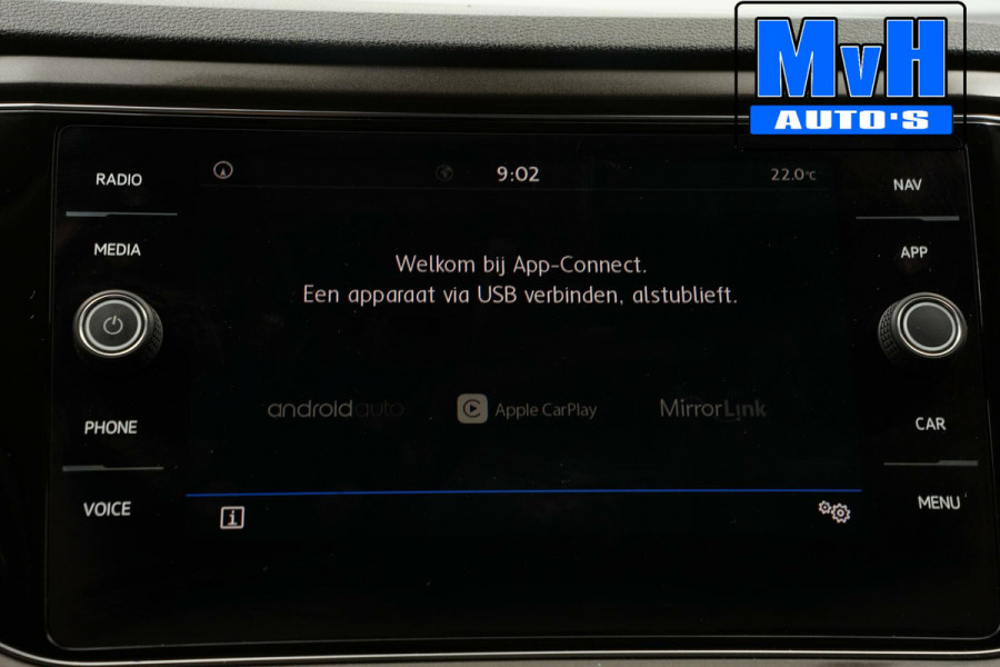Volkswagen T-Roc 1.0 TSI Style 140PK|PANO|LED|TREKH|STOELVERW.