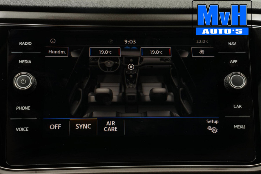 Volkswagen T-Roc 1.0 TSI Style 140PK|PANO|LED|TREKH|STOELVERW.