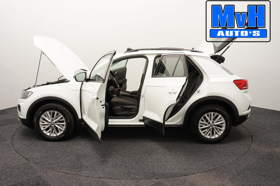 Volkswagen T-Roc 1.0 TSI Style 140PK|PANO|LED|TREKH|STOELVERW.