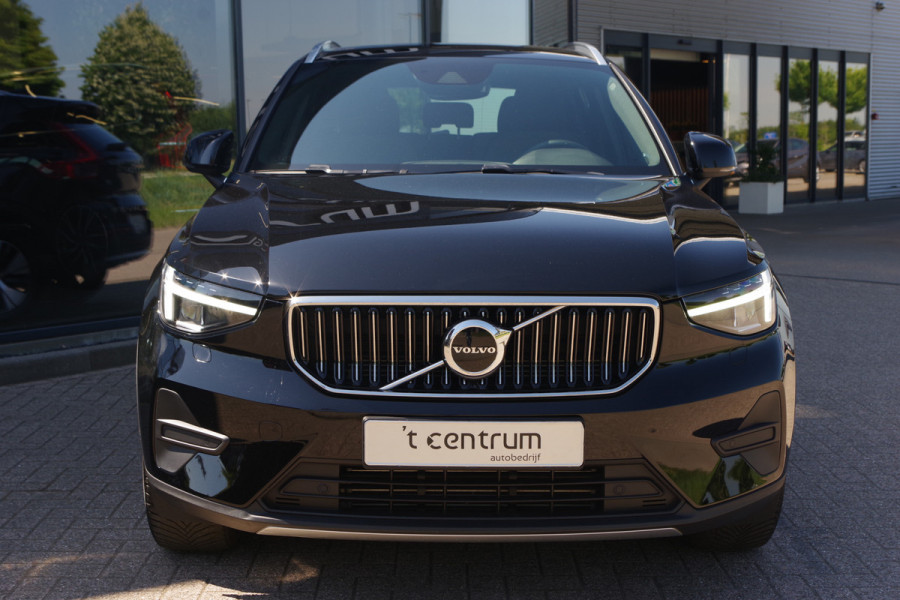 Volvo XC40 1.5 T4 Plug-in Hybrid 211 PK Core Bright PHEV, Adap. Cruise Control, Stoelverwarming, Carplay