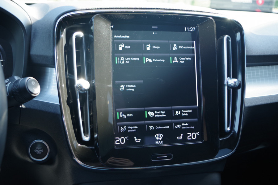 Volvo XC40 1.5 T4 Plug-in Hybrid 211 PK Core Bright PHEV, Adap. Cruise Control, Stoelverwarming, Carplay