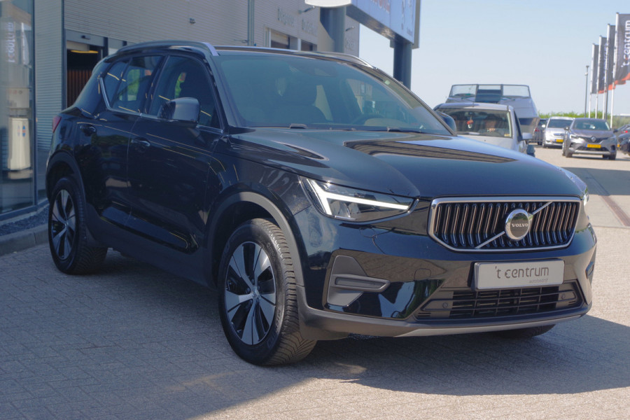 Volvo XC40 1.5 T4 Plug-in Hybrid 211 PK Core Bright PHEV, Adap. Cruise Control, Stoelverwarming, Carplay
