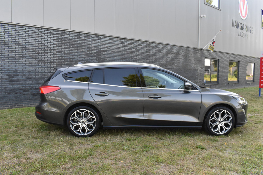 Ford FOCUS Wagon 1.0 EcoBoost Titanium Business Trekhaak Navigatie stuur/voorruit verwarming