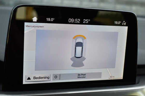 Ford FOCUS Wagon 1.0 EcoBoost Titanium Business Trekhaak Navigatie stuur/voorruit verwarming