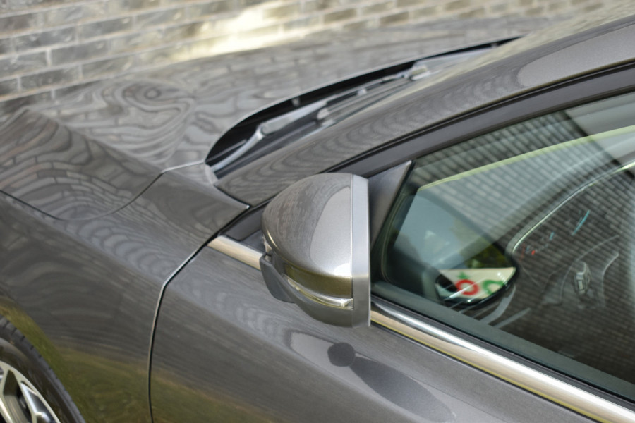 Ford FOCUS Wagon 1.0 EcoBoost Titanium Business Trekhaak Navigatie stuur/voorruit verwarming