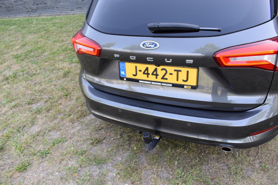 Ford FOCUS Wagon 1.0 EcoBoost Titanium Business Trekhaak Navigatie stuur/voorruit verwarming