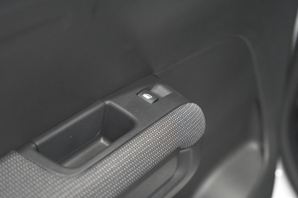 Citroën C3 Aircross PureTech 110 S&S Shine | Panoramadak | Camera | Dodehoekdetectie | Apple Carplay