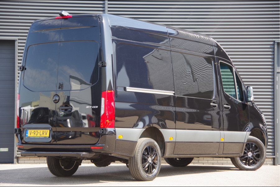 Mercedes-Benz Sprinter 317 1.9 CDI L2H2 RWD AUT, LED, MBUX 10'', ADAPT. CRUISE, STANDKACHEL, CAMERA, MISTLAMPEN, NAVI, CLIMA, PARKEERSENSOREN