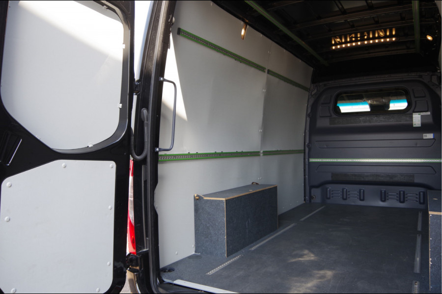 Mercedes-Benz Sprinter 317 1.9 CDI L2H2 RWD AUT, LED, MBUX 10'', ADAPT. CRUISE, STANDKACHEL, CAMERA, MISTLAMPEN, NAVI, CLIMA, PARKEERSENSOREN