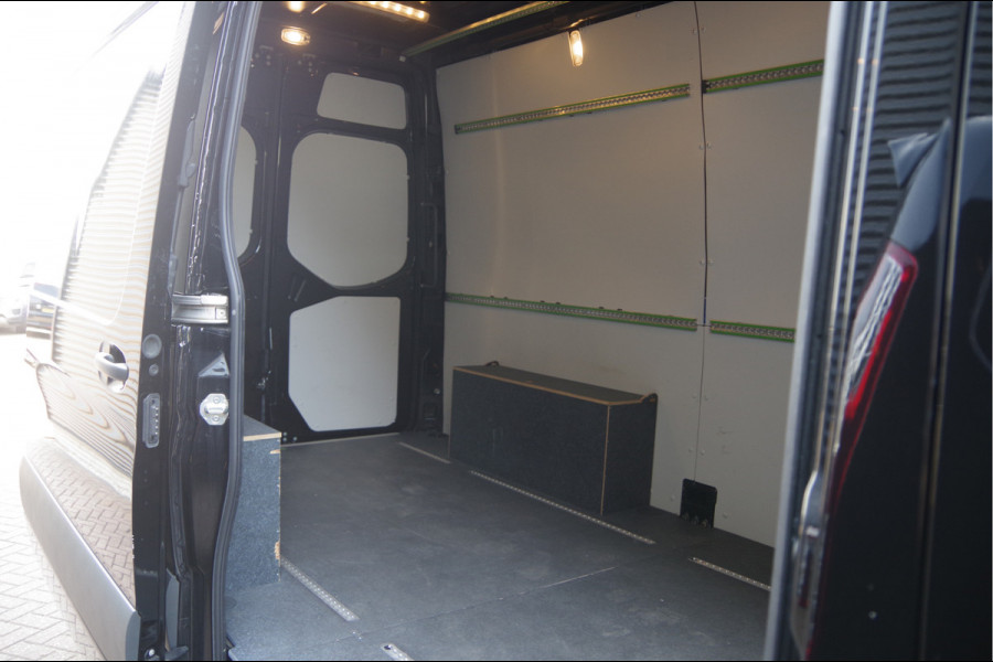 Mercedes-Benz Sprinter 317 1.9 CDI L2H2 RWD AUT, LED, MBUX 10'', ADAPT. CRUISE, STANDKACHEL, CAMERA, MISTLAMPEN, NAVI, CLIMA, PARKEERSENSOREN