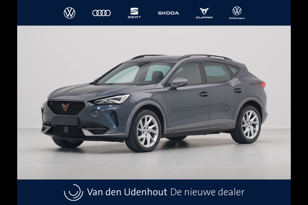 CUPRA Formentor 1.4 TSI 204pk e-Hybrid Adrenaline Trekhaak Stoelverwarming Acc Navigatie 275 CUPRA Formentor 1.4 TSI 204pk e-Hybrid Adrenaline Trekhaak Stoelverwarming Acc Navigatie 275