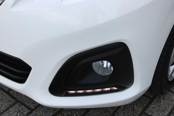 Peugeot 108 1.0 e-VTi 72PK ACTIVE | AIRCO | BLUETOOTH AUDIO | AUX/USB AANSLUITING | LED DAGRIJVERLICHTING | MISTLAMPEN |