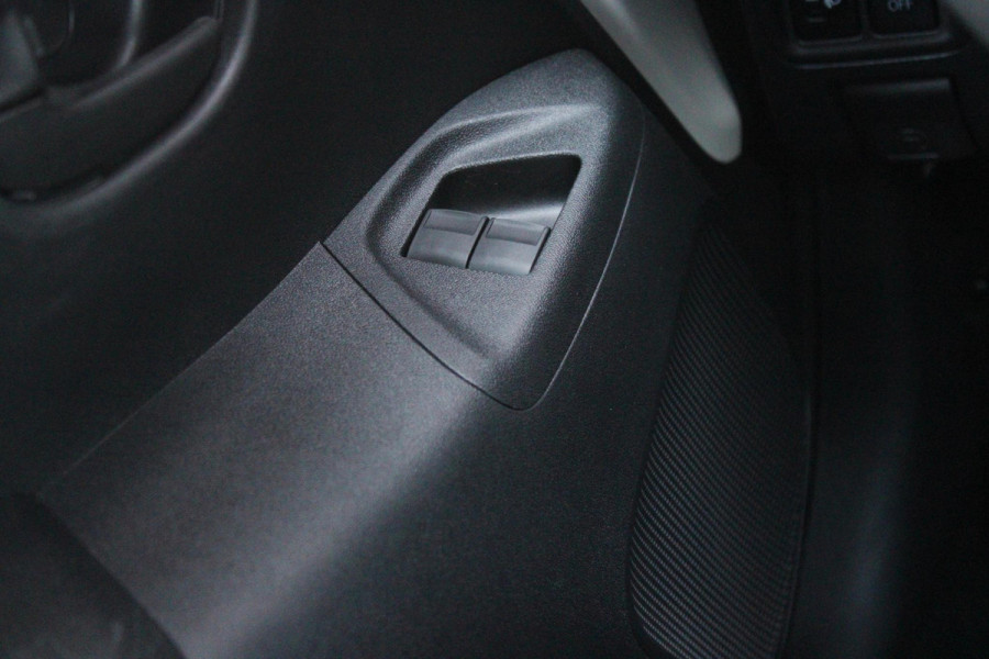 Peugeot 108 1.0 e-VTi 72PK ACTIVE | AIRCO | BLUETOOTH AUDIO | AUX/USB AANSLUITING | LED DAGRIJVERLICHTING | MISTLAMPEN |