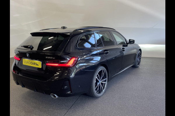 BMW 3 Serie Touring 330e xDrive Panoramadak Adaptive Cruise Innovation Pack Comfort Pack Travel Pack Full Options!