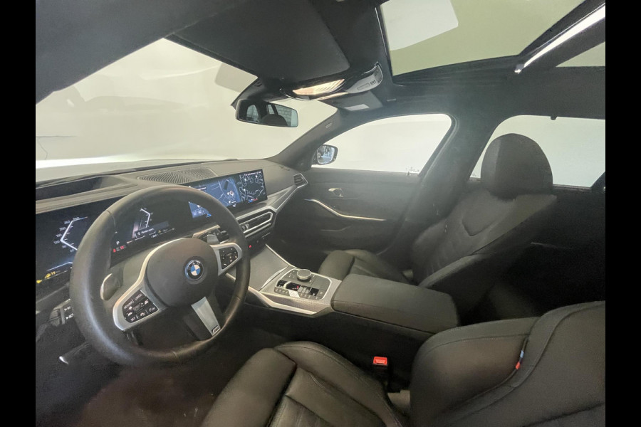 BMW 3 Serie Touring 330e xDrive Panoramadak Adaptive Cruise Innovation Pack Comfort Pack Travel Pack Full Options!
