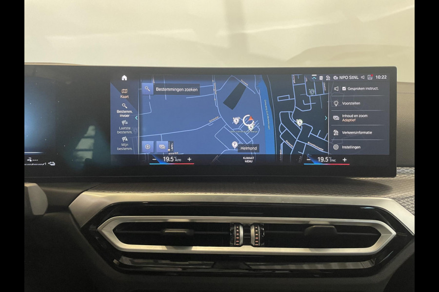 BMW 3 Serie Touring 330e xDrive Panoramadak Adaptive Cruise Innovation Pack Comfort Pack Travel Pack Full Options!