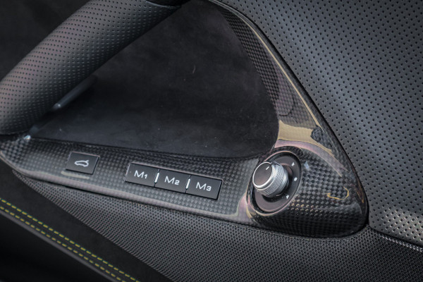 Ferrari 812 GTS 6.5 V12 HELE | BTW-AUTO | CARPLAY | CARBON INT/EXT. | DAYTONA SEATS | LIFTING | TITATIUM EXHAUST PIPES | PASS. DISPLAY | JBL HI-
