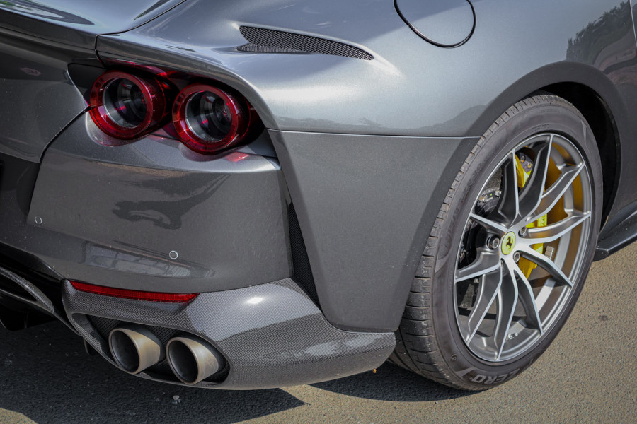 Ferrari 812 GTS 6.5 V12 HELE | BTW-AUTO | CARPLAY | CARBON INT/EXT. | DAYTONA SEATS | LIFTING | TITATIUM EXHAUST PIPES | PASS. DISPLAY | JBL HI-