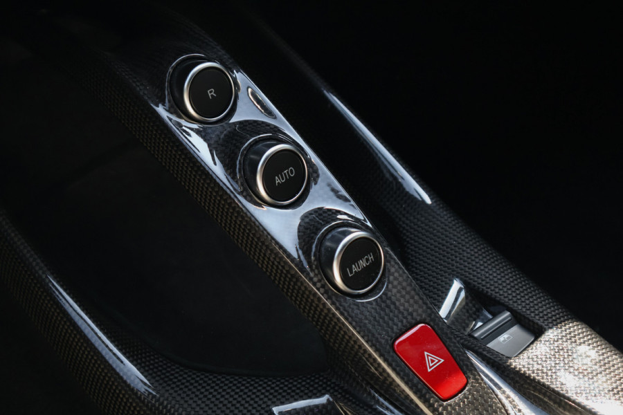 Ferrari 812 GTS 6.5 V12 HELE | BTW-AUTO | CARPLAY | CARBON INT/EXT. | DAYTONA SEATS | LIFTING | TITATIUM EXHAUST PIPES | PASS. DISPLAY | JBL HI-