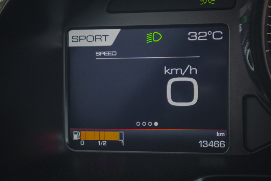 Ferrari 812 GTS 6.5 V12 HELE | BTW-AUTO | CARPLAY | CARBON INT/EXT. | DAYTONA SEATS | LIFTING | TITATIUM EXHAUST PIPES | PASS. DISPLAY | JBL HI-