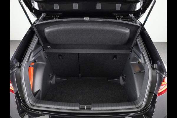 Škoda Fabia 1.0 TSI Monte Carlo 115 pk Automaat (DSG) | Verlengde garantie | Navigatie via App | Parkeersensoren | Achteruitrijcamera | Stoelverwarming | Apple Carplay/Android Auto |