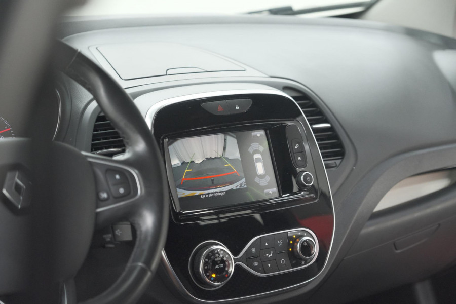 Renault Captur TCe 120 EDC Intens | Trekhaak | Camera | Navigatie | Parkeersensoren