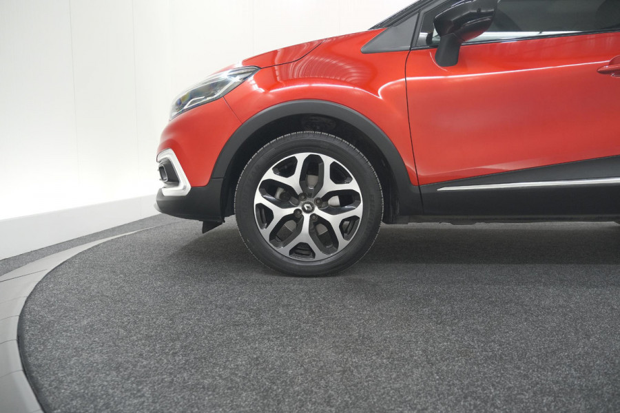 Renault Captur TCe 120 EDC Intens | Trekhaak | Camera | Navigatie | Parkeersensoren