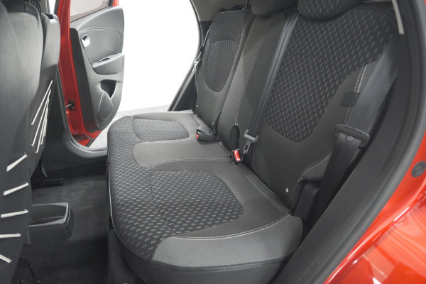 Renault Captur TCe 120 EDC Intens | Trekhaak | Camera | Navigatie | Parkeersensoren