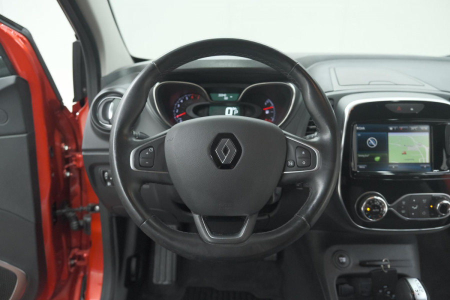 Renault Captur TCe 120 EDC Intens | Trekhaak | Camera | Navigatie | Parkeersensoren