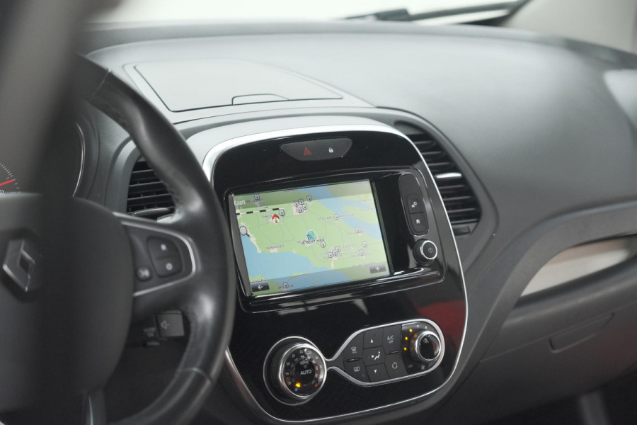 Renault Captur TCe 120 EDC Intens | Trekhaak | Camera | Navigatie | Parkeersensoren