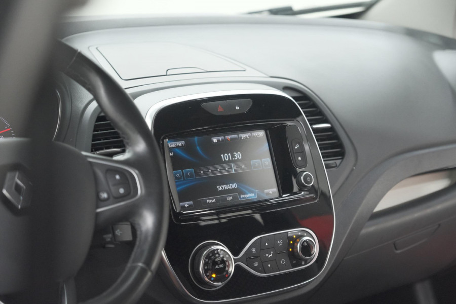 Renault Captur TCe 120 EDC Intens | Trekhaak | Camera | Navigatie | Parkeersensoren