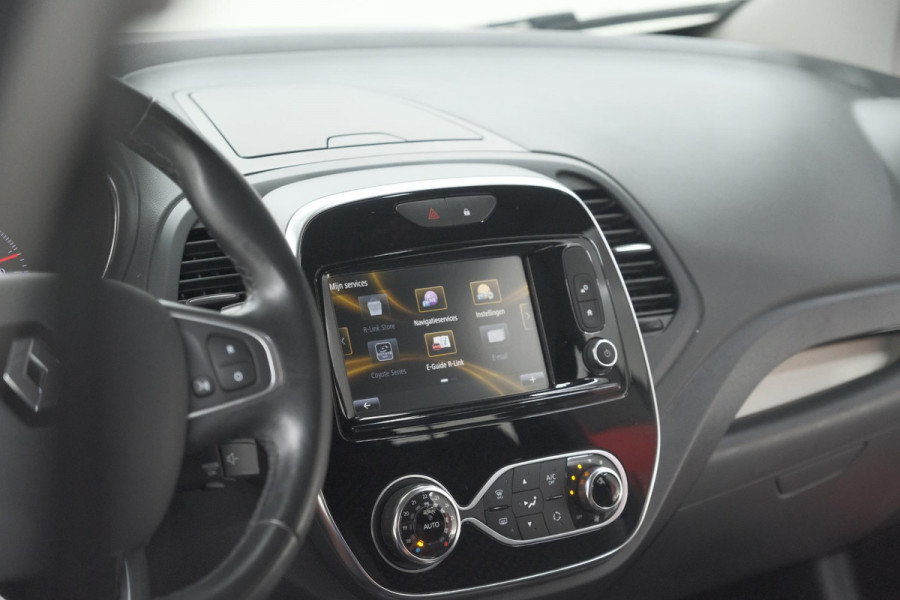 Renault Captur TCe 120 EDC Intens | Trekhaak | Camera | Navigatie | Parkeersensoren