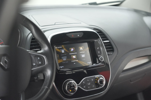 Renault Captur TCe 120 EDC Intens | Trekhaak | Camera | Navigatie | Parkeersensoren