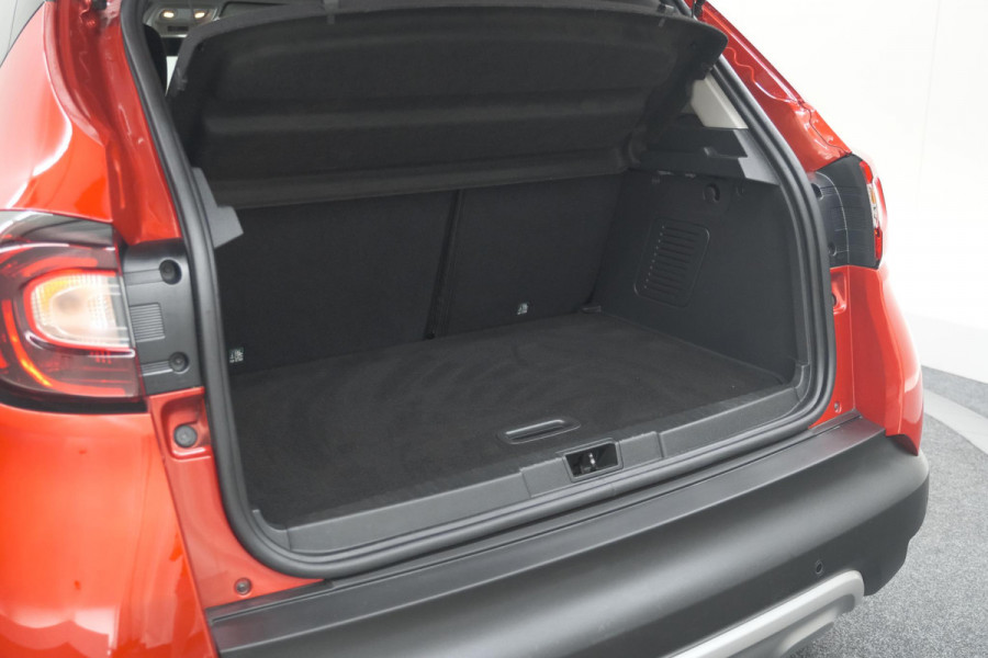 Renault Captur TCe 120 EDC Intens | Trekhaak | Camera | Navigatie | Parkeersensoren