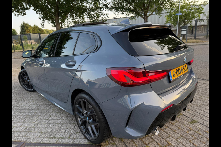 BMW 1-serie 118i M-Edition M-VELGEN PANO ALCANTARA CARPLAY NAP HISTORIE