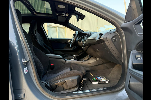 BMW 1-serie 118i M-Edition M-VELGEN PANO ALCANTARA CARPLAY NAP HISTORIE