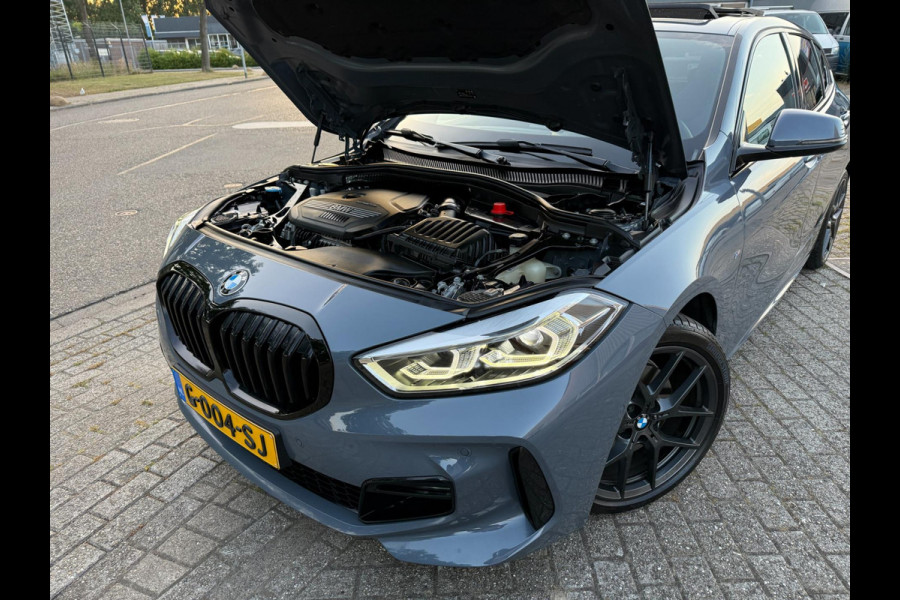 BMW 1-serie 118i M-Edition M-VELGEN PANO ALCANTARA CARPLAY NAP HISTORIE