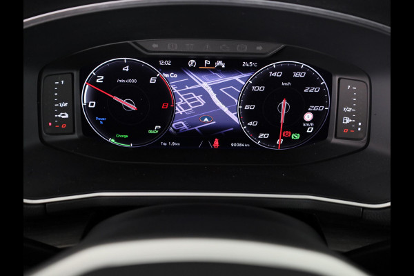 Seat Tarraco 1.4 TSI e-Hybrid PHEV Xcellence 245 pk Automaat (DSG) | Navigatie | Panoramadak | Elektr. trekhaak | Parkeersensoren (Park assist) | Rondomzicht camera | Stoelverwarming v/a | Lederen bekleding |