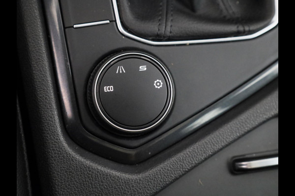 Seat Tarraco 1.4 TSI e-Hybrid PHEV Xcellence 245 pk Automaat (DSG) | Navigatie | Panoramadak | Elektr. trekhaak | Parkeersensoren (Park assist) | Rondomzicht camera | Stoelverwarming v/a | Lederen bekleding |
