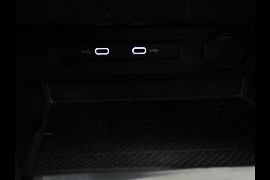 Seat Tarraco 1.4 TSI e-Hybrid PHEV Xcellence 245 pk Automaat (DSG) | Navigatie | Panoramadak | Elektr. trekhaak | Parkeersensoren (Park assist) | Rondomzicht camera | Stoelverwarming v/a | Lederen bekleding |
